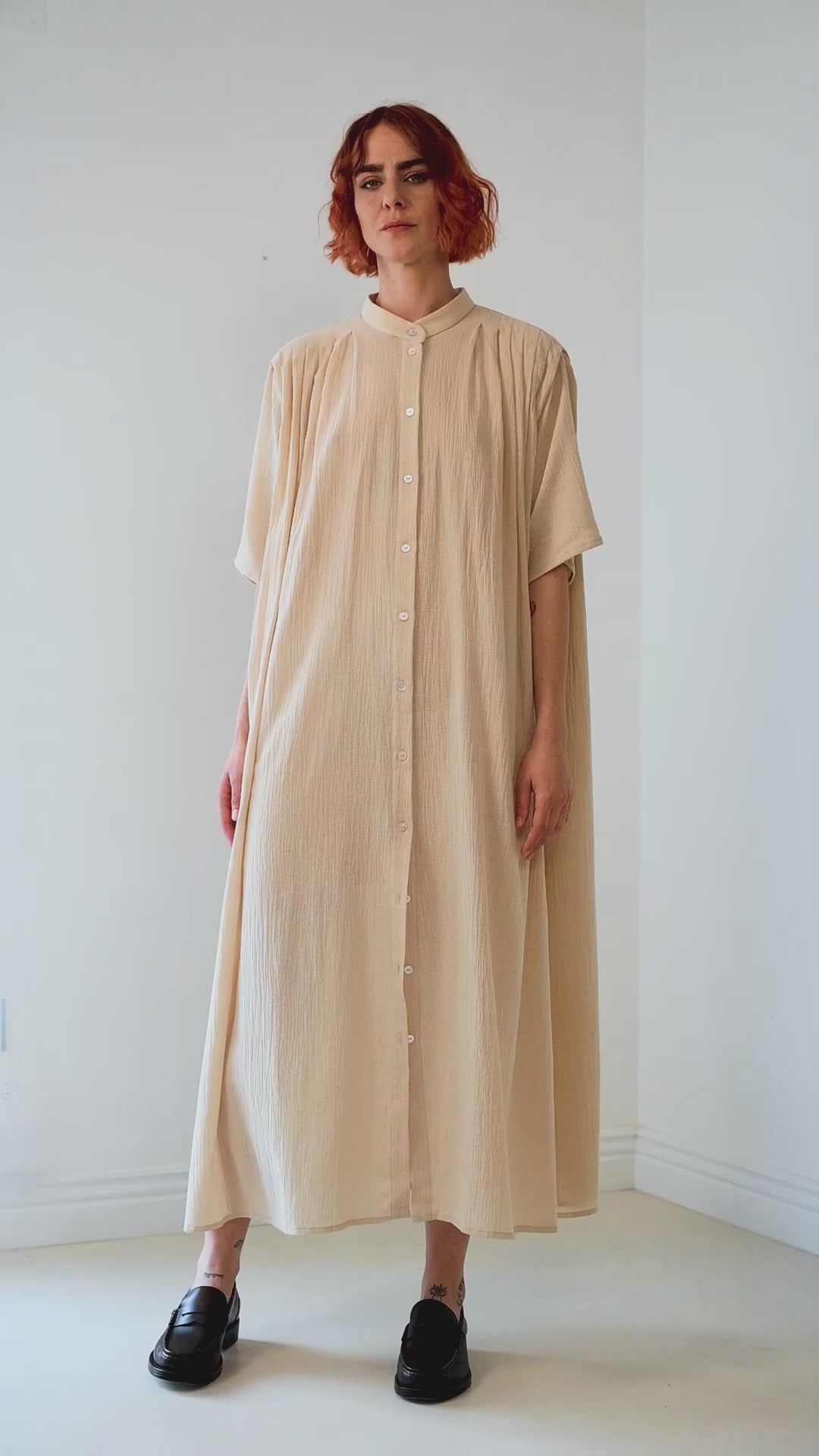 Silhouette robe Marine ample qui tourne, mouvement, attitude, fluide, vole - Onarch